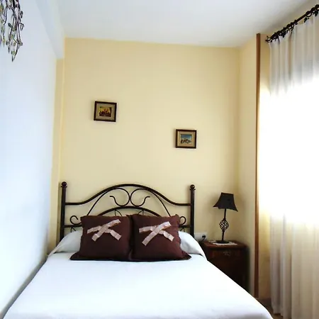 Сasa de vacaciones 3 Bedrooms House With Furnished Terrace At Mingorria *
