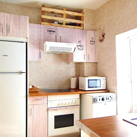 3 Bedrooms House With Furnished Terrace At Mingorria Сasa de vacaciones Mingorría